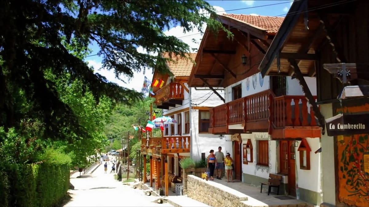 Tres pueblitos peatonales hermosos de Argentina: calles sin autos y paisajes únicos para perderse