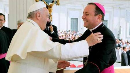 Papa Fracisco y Gustavo Zanchetta, ex Obispo acusado de abuso