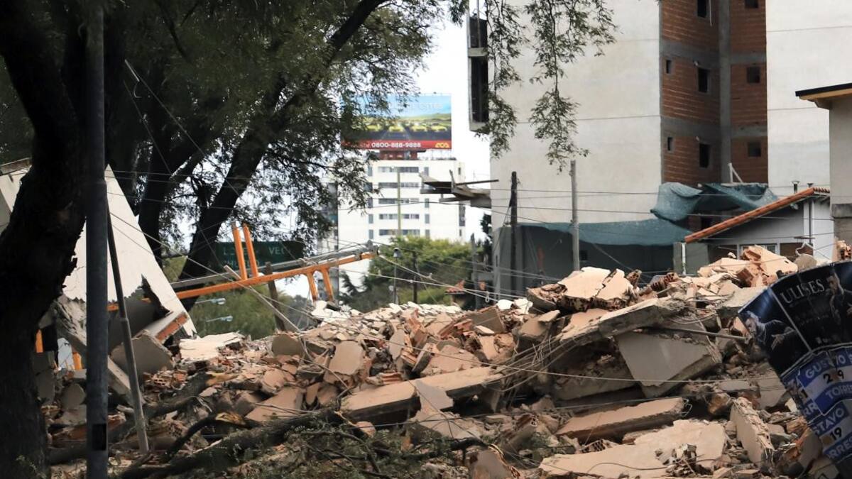 Derrumbe de edifico, General Paz, Agencia NA|