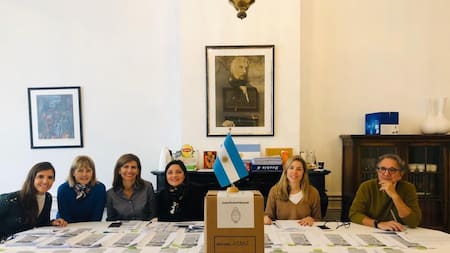 Argentinos votando en el exterior, elecciones 2019, fotos cancillería