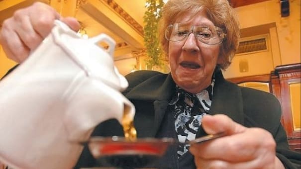 Estafó a sus amigas y, para no pagarles, las envenenó: la historia de Yiya Murano, la primera asesina serial argentina