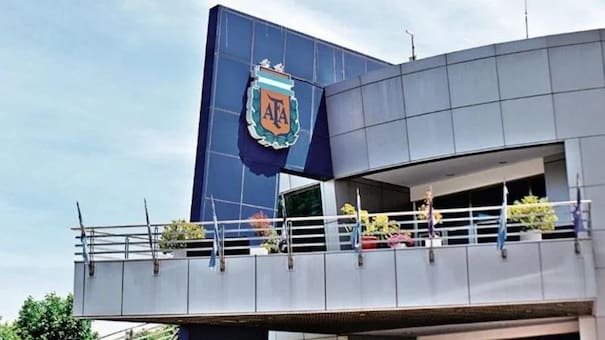 La AFA vs. la patria potestad: la medida del fútbol argentino tras la partida de una de las joyas de River