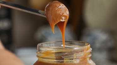 Un clásico bocadito de dulce de leche para hacer en casa: el paso a paso para hacer deliciosas vauquitas