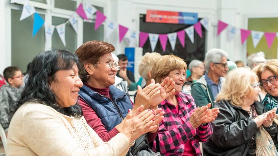 Los jubilados podrán acceder a un programa recreativo en 2025. Foto: X @PAMI_org_ar.