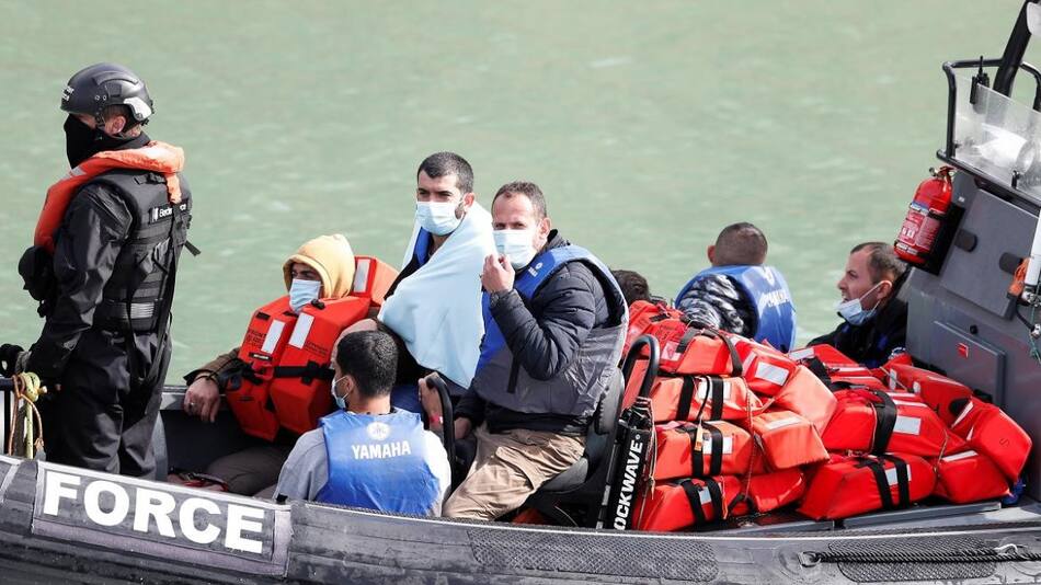 Llegada de inmigrantes a Londres, Inglaterra. Reuters
