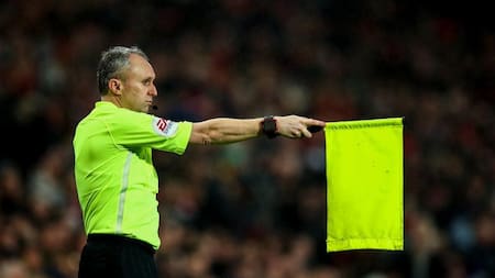 Fútbol, regla offisde, Reuters