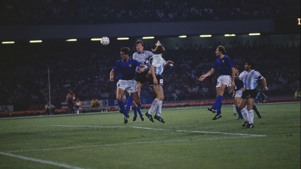 Gol de Claudio Caniggia a Italia en el Mundial 90.
