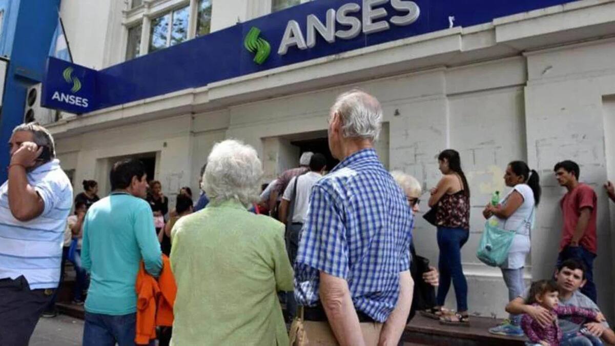 Calendario de pagos ANSES. Foto NA.