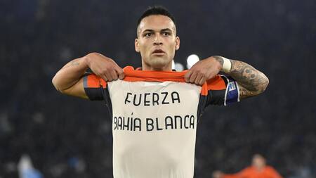 "Fuerza Bahía Blanca", el apoyo de Lautaro Martínez. Foto: EFE.