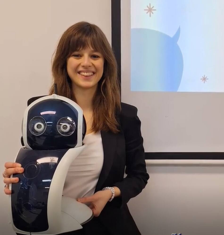 Natalí, la egresada que creó TOOLY. Foto: Captura de video.