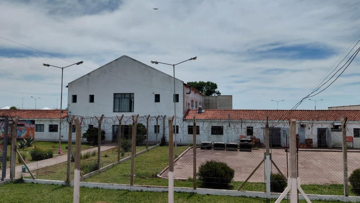 Humillaciones, torturas, agresión extrema y abuso sexual en la cárcel de Magdalena: detuvieron a 15 penitenciarios