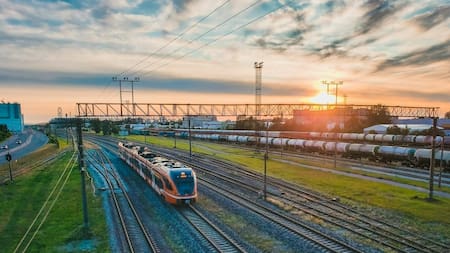 Trenes, viaje, mundo. Foto: Unsplash