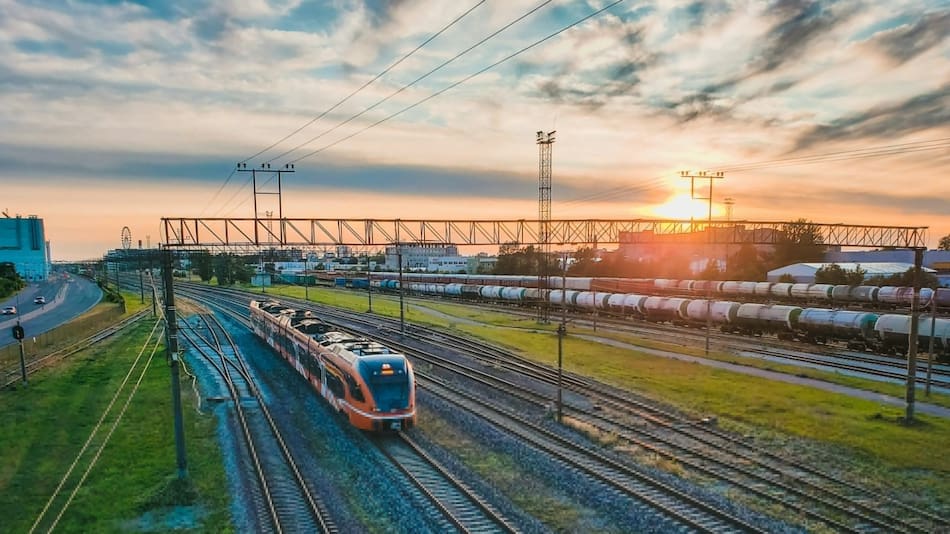 Trenes, viaje, mundo. Foto: Unsplash
