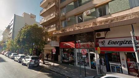 El lugar de donde cayó la joven en La Plata. Foto: Google Maps