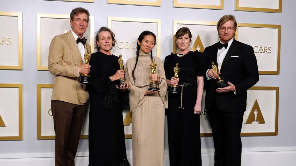 Premios Oscar 2021, Chloe Zhao y su película "Nomadland", REUTERS