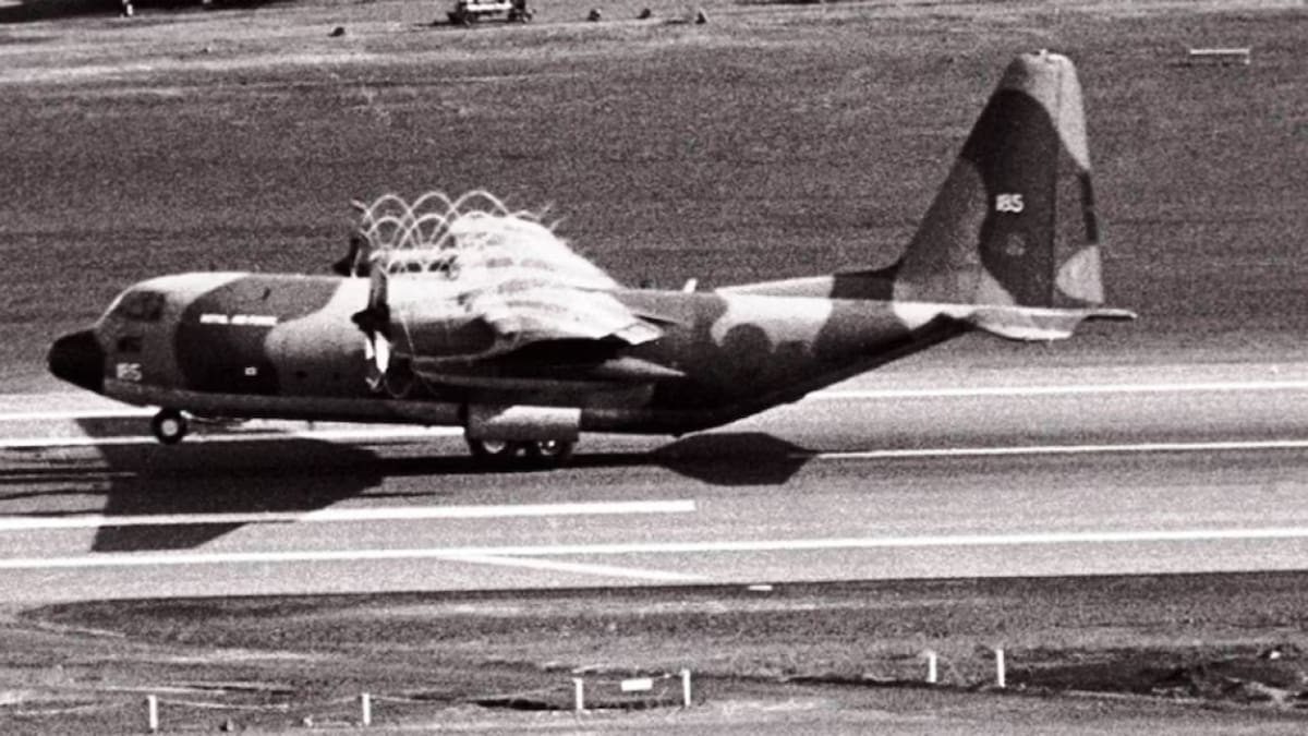 Los C-130-Hercules ingleses despegarían del aeropuerto Wideawake de la RAF en la Isla Ascension