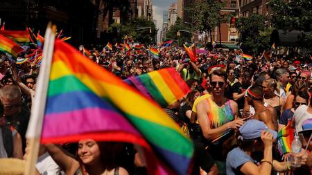 Nueva York celebró 50 años de Stonewall con masivo Desfile del Orgullo LGBTI, Reuters