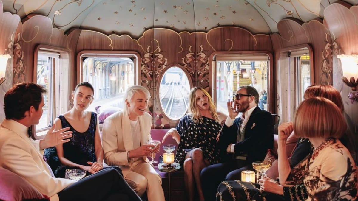 Belmond British Pullman es un tren de lujo privado que realiza viajes de día y de fin de semana por Gran Bretaña.