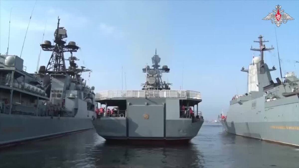 Rusia realiza entrenamientos militares en el mar de Japón y Ojotsk. Video: Reuters.