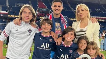 Wanda Nara y Mauro Icardi junto a sus hijos. Foto: NA.