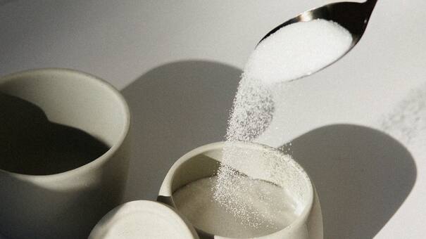 Un peligro para nuestras recetas: ANMAT prohibió una importante marca de azúcar