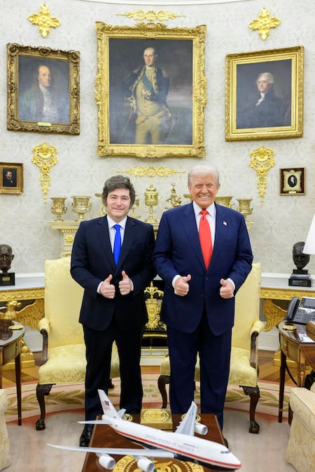 Javier Milei y Donald Trump en el Salón Oval.