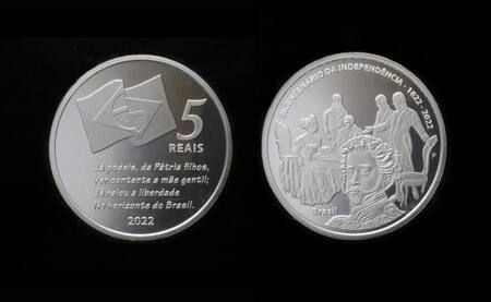 Brasil acuña su primera moneda colorida para el bicentenario de Independencia. EFE