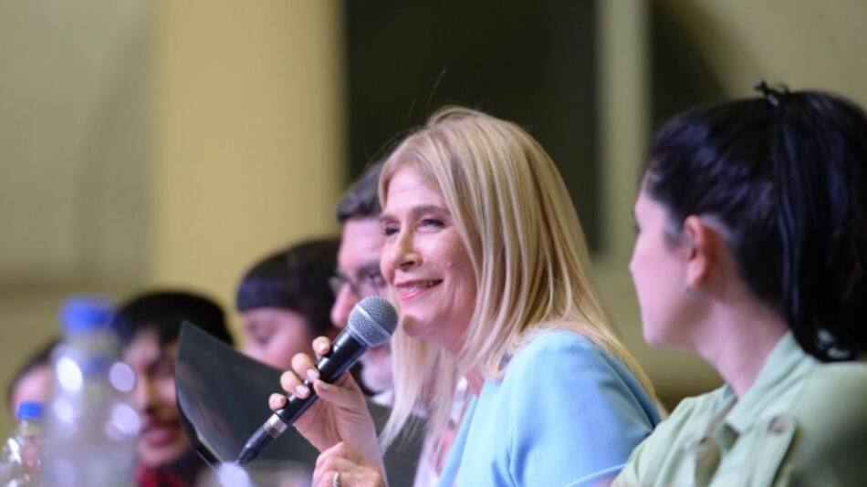 Verónica Magario, foto Gobierno de la Provincia de Buenos Aires