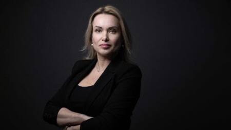 Periodista rusa Marina Ovsiannikova se opuso a la guerra con Ucrania. Foto Instagram.