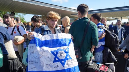 Vuelo de repatriación de argentinos desde Israel. Foto: NA.
