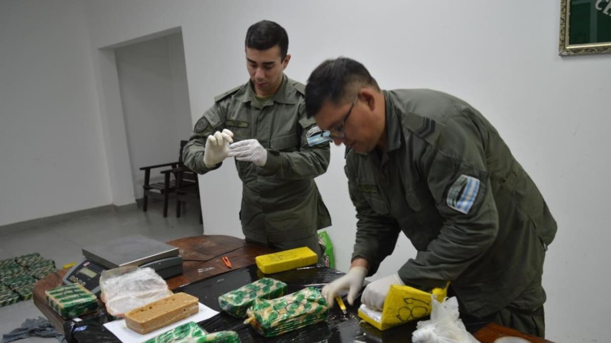 Decomisan 93 kilos de cocaína. Foto: GNA