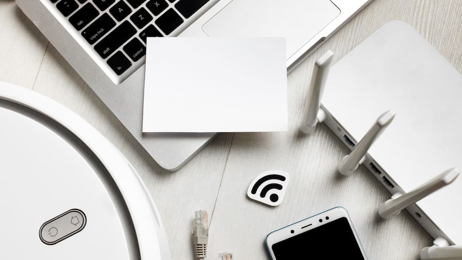 Una buena forma de proteger tu conexión es ocultar el nombre de tu red (SSID)