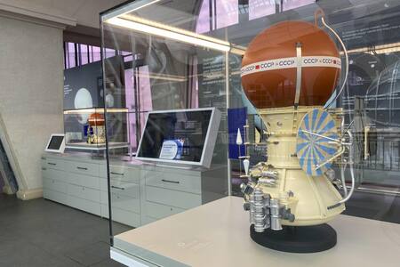 La sonda espacial soviética Cosmos 482 cayó en la Tierra. Foto: EFE/Oleg Lukín