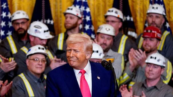 Donald Trump propuso recortes por USD 163.000 millones en programas "progresistas" en su plan de presupuesto para 2026