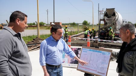 Florencio Varela: avanzó la pavimentación en el acceso al Mercado Municipal