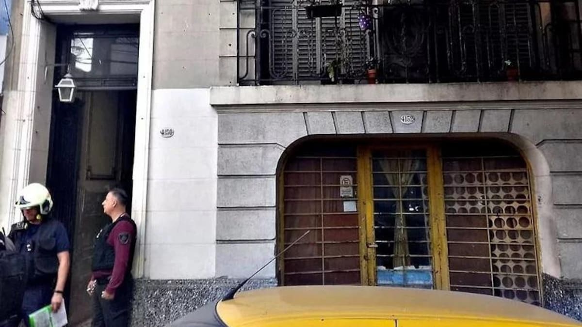 Tres muertos por monóxido de carbono en un departamento de Almagro.