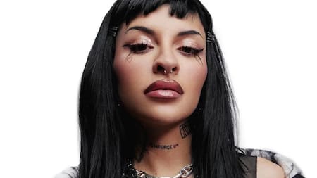 Cazzu anunció un regreso inesperado: relanza su perfil en una plataforma de contenido para adultos