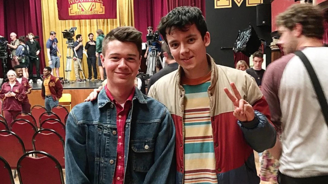 Alexander Westwoods y Asa Butterfield. Foto: redes sociales