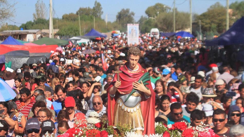 Miles de fieles rinden culto y agradecen a San Expedito