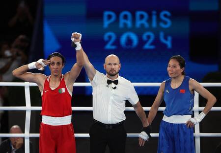 Imane Khelif ganó el oro en los Juegos Olímpicos de París 2024. Foto: Reuters