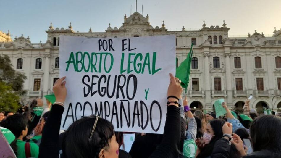 Primer ministro de Perú dice que para autorizar un aborto “siempre tiene que presentarse como condición el peligro a la salud” de la gestante. Foto Twitter @primicias24.