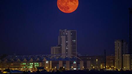 Superluna de ciervo. Foto: EFE.
