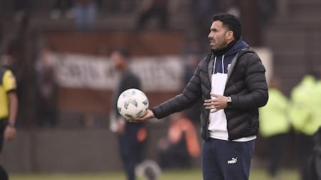 Tevez en su despedida de Independiente: "Había que salvarlo en un momento muy difícil y lo hicimos"