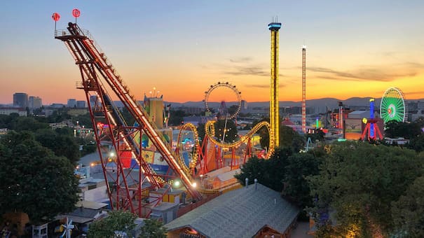 Cómo es el péndulo “360 Grados”, el juego que colapsó en el parque de diversiones de Arabia Saudita y causó terror