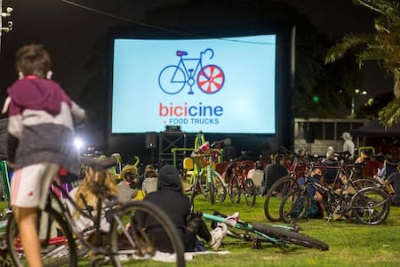 Llega una nueva edición de Bicicine, el clásico de verano de San Isidro