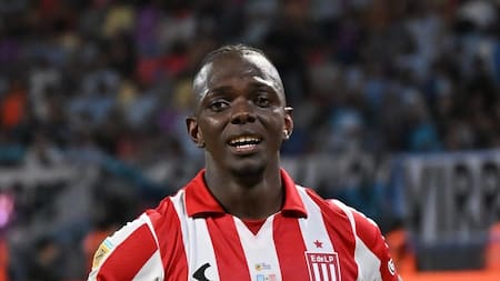 Malas noticias para Boca: por qué se cayó la llegada de Edwuin Cetré tras lograr un acuerdo con Estudiantes