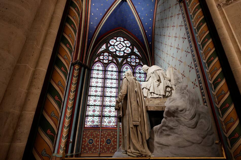 Imágenes de la catedral de Notre Dame en París tras su reconstrucción. Foto: Reuters.