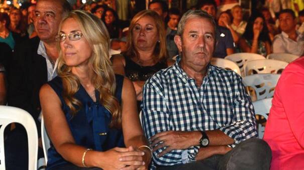 Escándalo en Mendoza: novia de Cobos, Secretaria de Cámara con menos de un año de carrera
