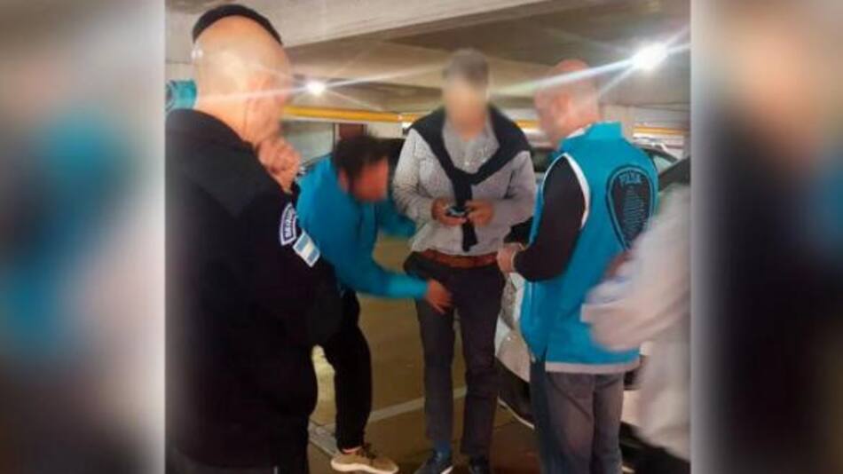 Pediatra detenido - Cuasa pornografía infantil