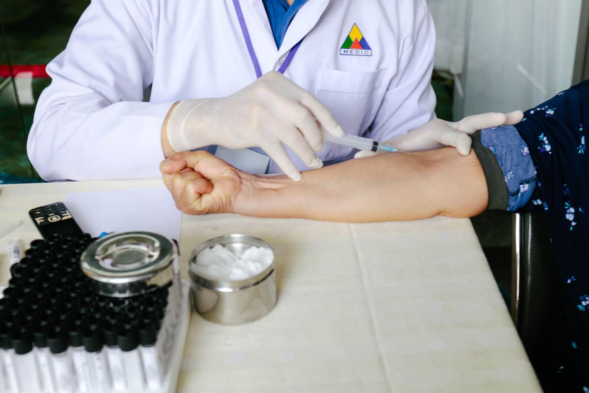 Un análisis de sangre podría detectar el Parkinson. Foto: Unsplash